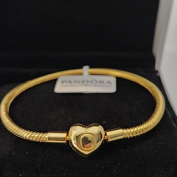 Pandora Moments 14k Golden Plated Heart Claps Snake Chain Bracelet Size 7.1 in - Picture 2 of 5